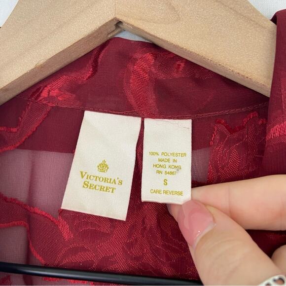 Vintage 80s Victoria Secret Red Pajama Set Small Sheer Metallic Floral Jacquard - Picture 10 of 11